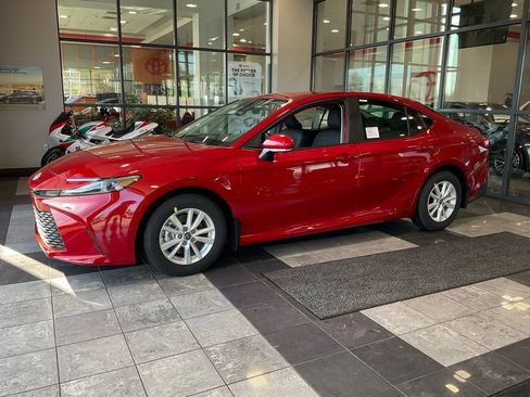 New 2026 Toyota Camry LE image 3