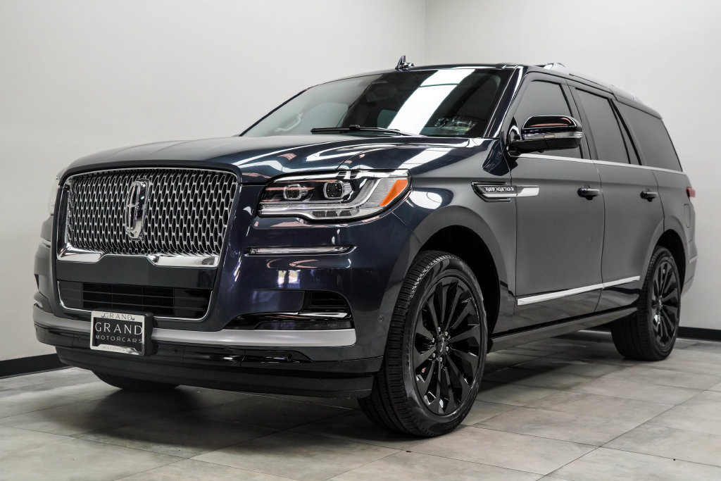 Used 2022 Lincoln Navigator Reserve AWD/4WD image 8