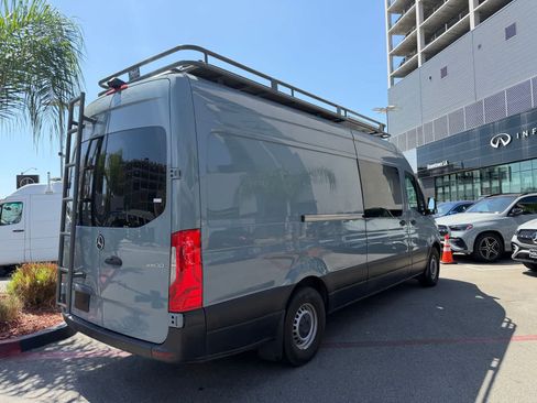 Used 2024 Mercedes-Benz Sprinter 2500 w/ Acoustic Package image 6
