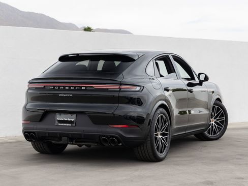 New 2026 Porsche Cayenne E-Hybrid Coupe image 7