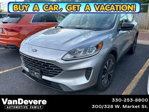 Used 2021 Ford Escape SE w/ SE Sport Appearance Package AWD/4WD image 1