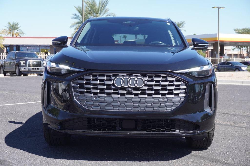 Used 2025 Audi Q5 Premium w/ Convenience Package AWD/4WD image 7
