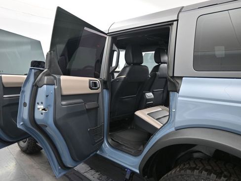Used 2024 Ford Bronco Wildtrak AWD/4WD image 18