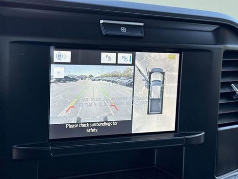 New 2026 Ford F250 XL w/ 360-Degree Camera Package RWD image 31