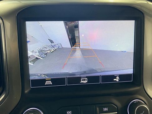 Used 2022 Chevrolet Silverado 1500 LT Trail Boss w/ Convenience Package II image 19