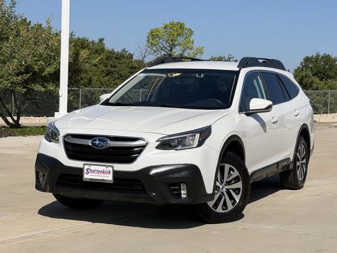 Used 2020 Subaru Outback Premium w/ Popular Package #1 AWD/4WD image 2