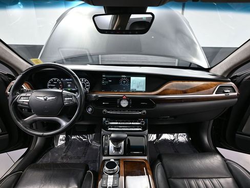 Used 2017 Genesis G90 3.3T Premium image 26