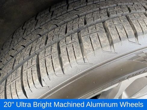 Used 2022 GMC Acadia Denali w/ Denali Ultimate Package image 25