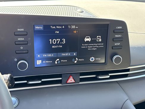 Certified 2025 Hyundai Elantra Sport image 22