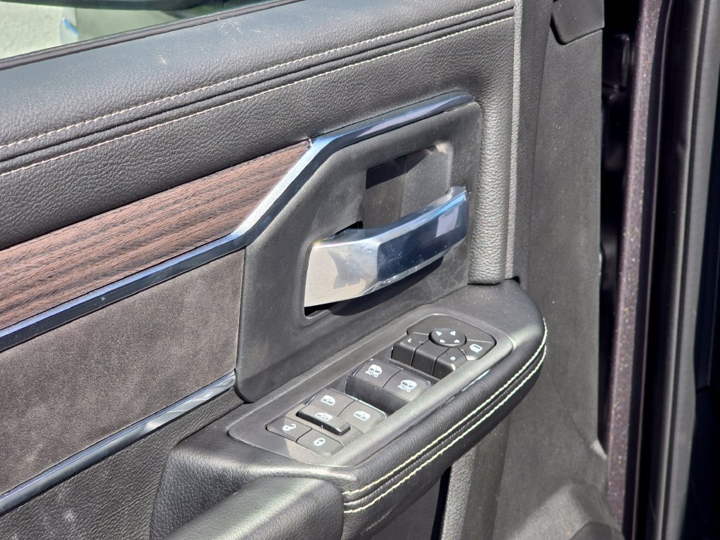 New 2026 RAM 4500 4x4 Crew Cab DRW w/ Laramie Trim Package image 34