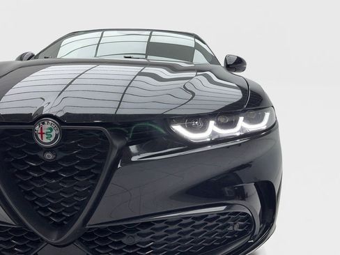 Used 2024 Alfa Romeo Tonale Veloce AWD/4WD image 5