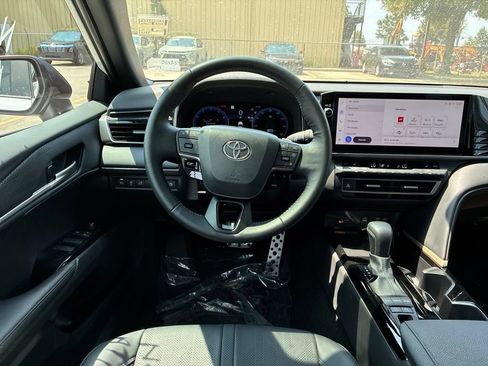 Used 2025 Toyota Camry XSE FWD image 42