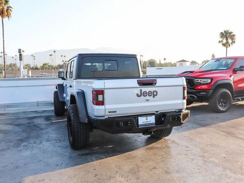 Used 2022 Jeep Gladiator Rubicon w/ Trailer Tow Package AWD/4WD image 7