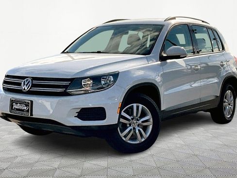 Used 2016 Volkswagen Tiguan S image 1