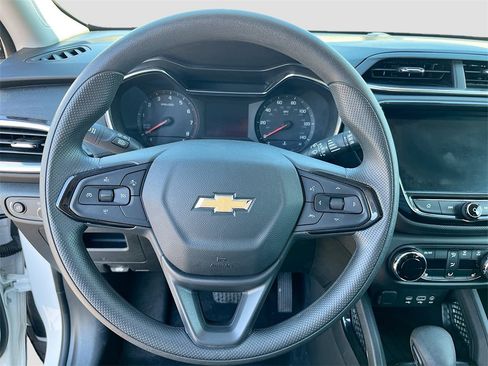 Used 2023 Chevrolet TrailBlazer LT w/ Convenience Package image 11