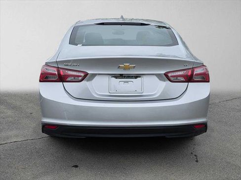 Used 2019 Chevrolet Malibu LT FWD image 4
