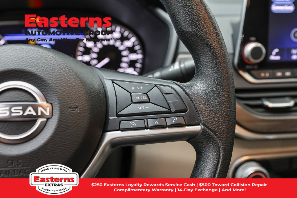 Used 2023 Nissan Altima 2.5 SV AWD/4WD image 17