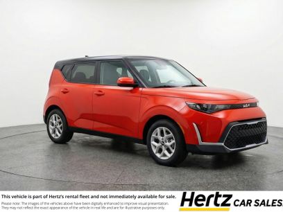 Used 2025 Kia Soul LX w/ LX Technology Package