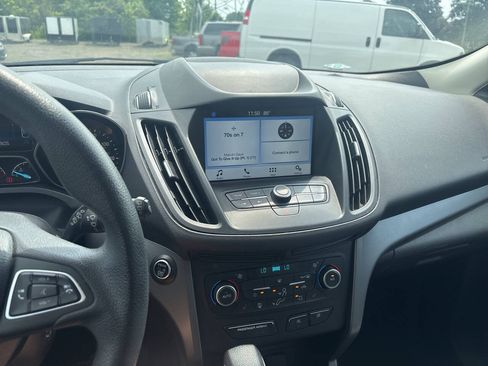 Used 2019 Ford Escape SE FWD image 29