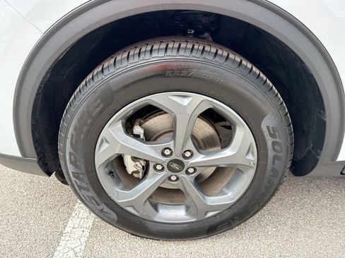 Used 2025 Ford Escape ST-Line Select image 18