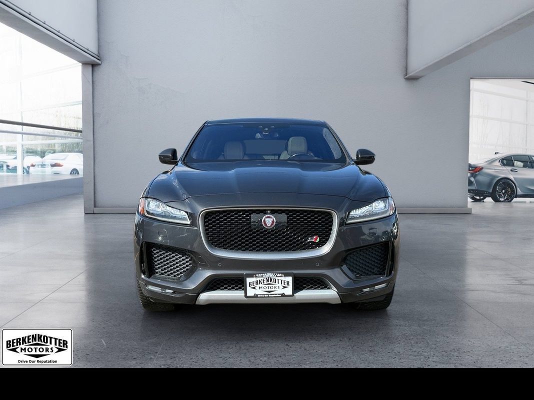 Used 2018 Jaguar F-PACE S AWD/4WD image 8