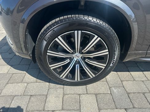 Used 2025 Volvo XC90 B5 Core w/ Climate Package AWD/4WD image 5