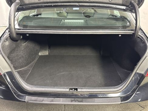 Used 2023 Toyota Camry SE image 29