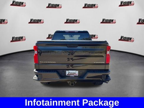 Used 2020 Chevrolet Silverado 1500 Custom w/ Custom Value Package AWD/4WD image 7