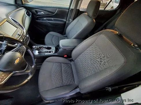 Used 2018 Chevrolet Equinox LT FWD image 24