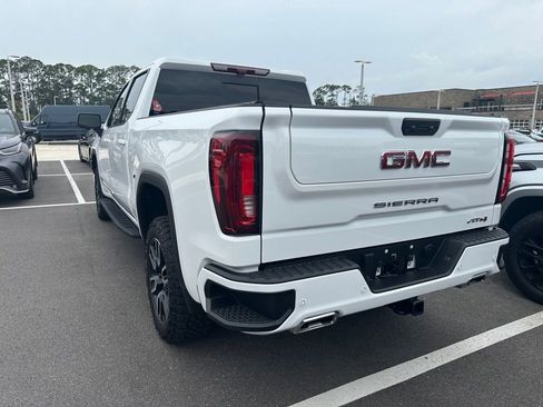 Used 2025 GMC Sierra 1500 AT4 w/ AT4 Premium Package AWD/4WD image 3