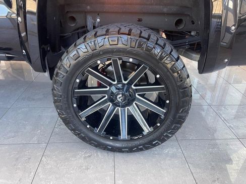 Used 2018 GMC Sierra 1500 Denali w/ Denali Ultimate Package AWD/4WD image 6