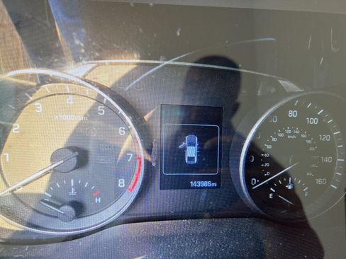 Used 2018 Hyundai Elantra SEL FWD image 14