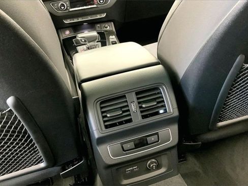 Certified 2022 Audi SQ5 Premium image 34