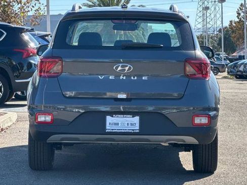 New 2026 Hyundai Venue SEL image 5