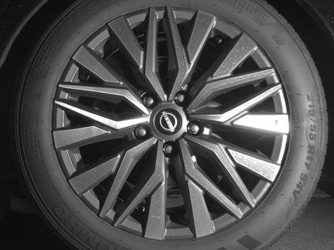 Used 2025 Nissan Altima 2.5 SV image 14