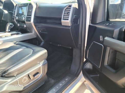 Used 2018 Ford F150 Platinum w/ Equipment Group 701A Luxury image 18