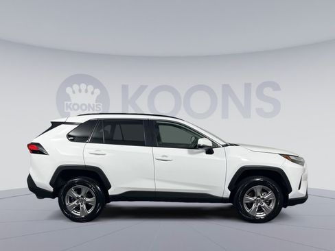 Used 2025 Toyota RAV4 XLE FWD image 12