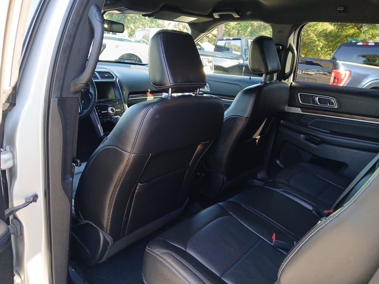 Used 2018 Ford Explorer Limited FWD image 14