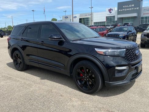 Used 2022 Ford Explorer ST w/ Equipment Group 401A AWD/4WD image 8