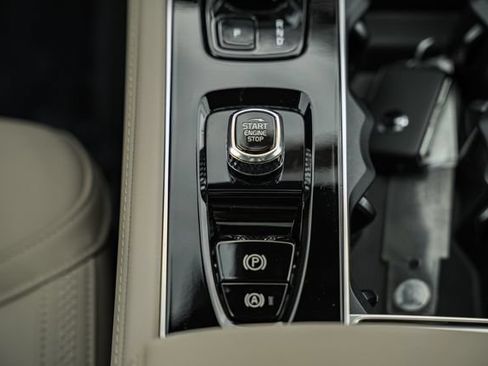 New 2026 Volvo XC90 T8 Plus w/ Protection Package Premier AWD/4WD image 25