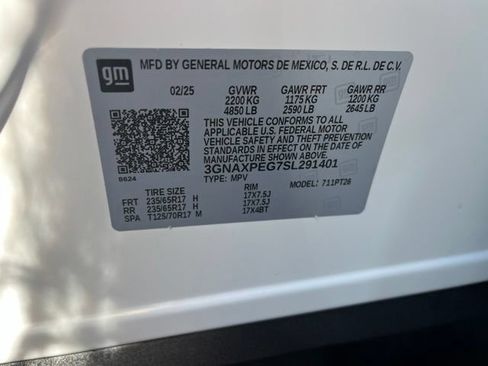Used 2025 Chevrolet Equinox LT AWD/4WD image 19