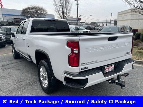 Used 2022 Chevrolet Silverado 2500 High Country w/ Technology Package image 4