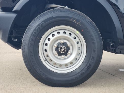 New 2026 Ford Bronco 4-Door AWD/4WD image 11