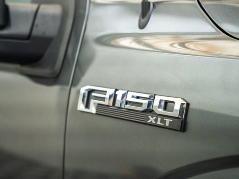 Used 2018 Ford F150 XLT w/ Equipment Group 302A Luxury AWD/4WD image 17
