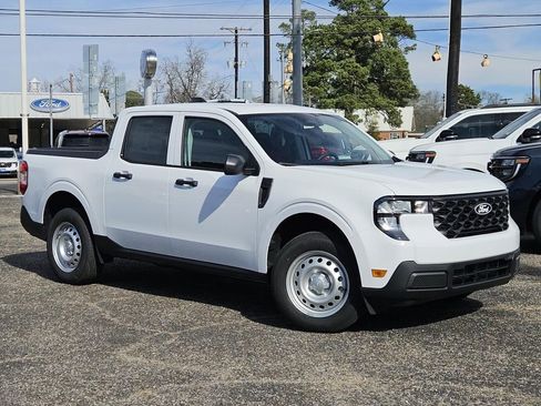 New 2025 Ford Maverick XL image 2