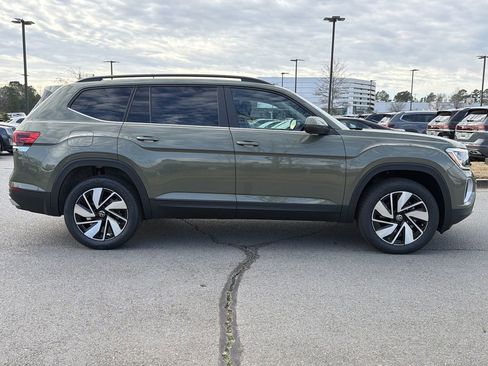 New 2026 Volkswagen Atlas SE FWD image 6