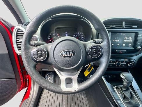Used 2021 Kia Soul LX FWD image 9