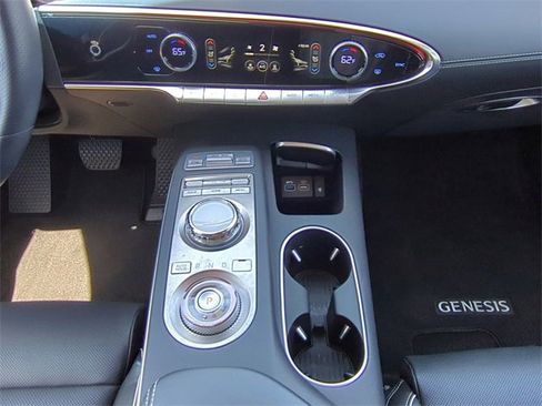Certified 2024 Genesis Electrified GV70 Advanced image 18