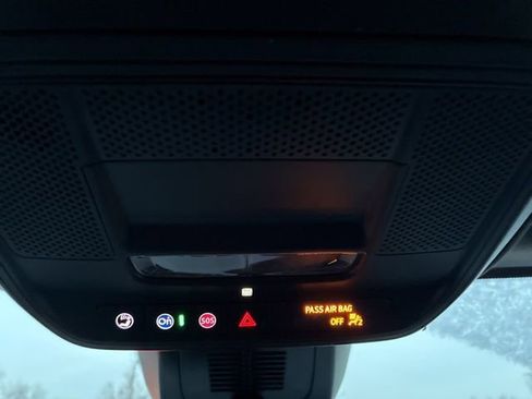 Used 2025 Chevrolet Equinox LT image 30