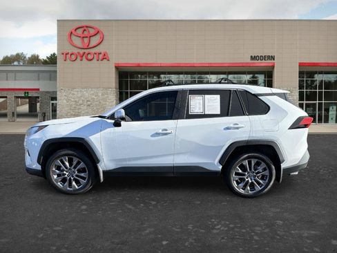 Certified 2025 Toyota RAV4 XLE Premium AWD/4WD image 7